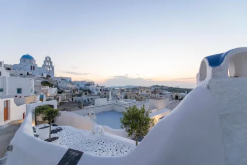 Exceptional Property in Santorini Pyrgos 22