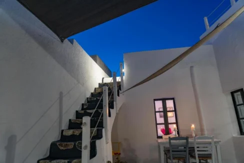 Exceptional Property in Santorini Pyrgos 24