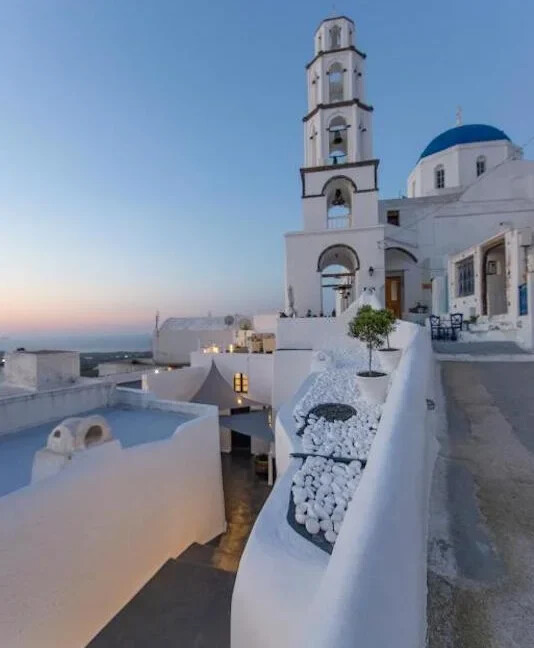 Exceptional Property in Santorini Pyrgos 29