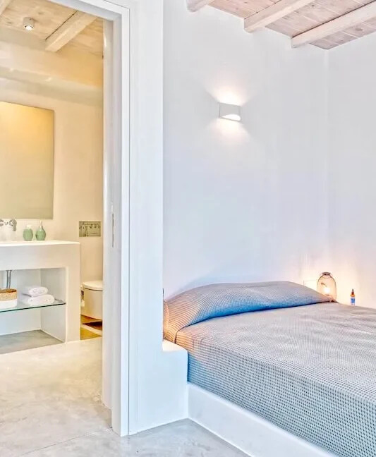 Luxury Property Paros Ampelas 17