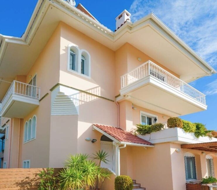 Luxury Villa in Athens. Luxury Villa near Kifisia Athens for Sale
