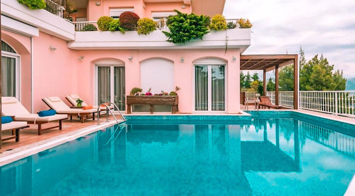 Luxury Villa in Athens. Luxury Villa near Kifisia Athens for Sale 2
