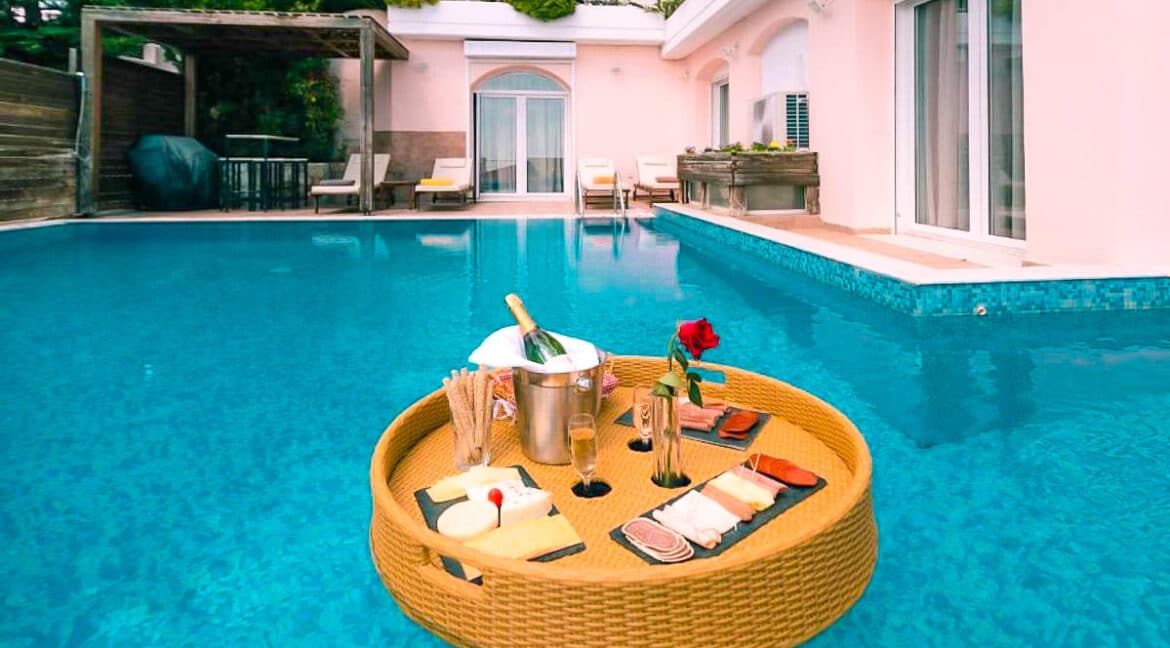 Luxury Villa in Athens. Luxury Villa near Kifisia Athens for Sale 30