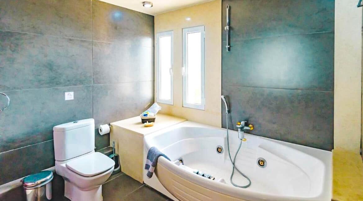 Luxury Villa in Athens. Luxury Villa near Kifisia Athens for Sale 7