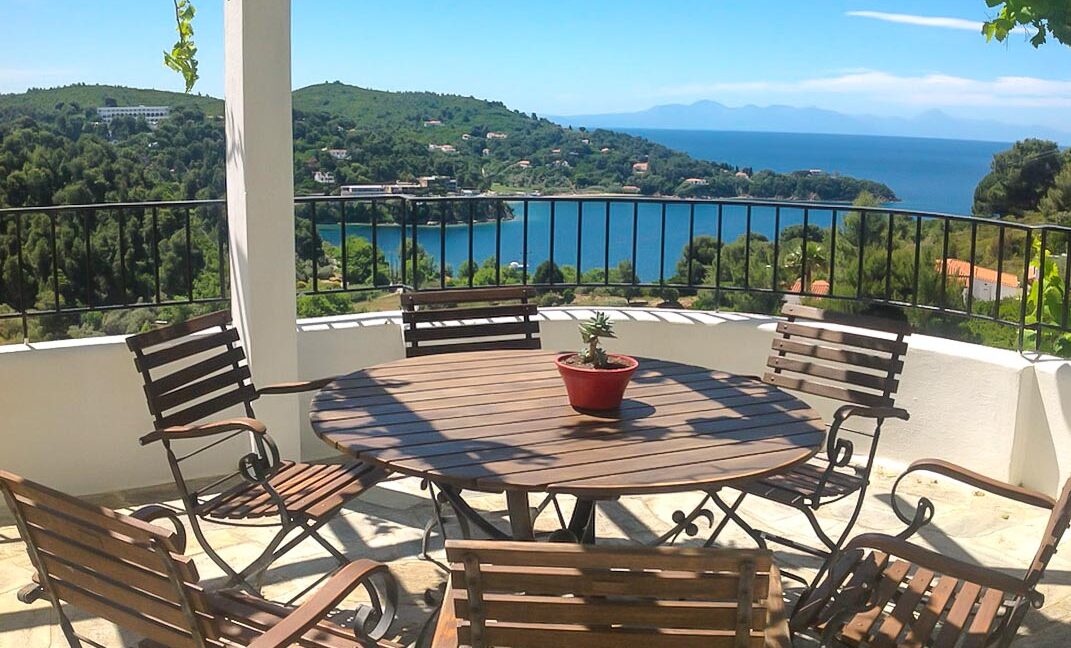 Villa with sea view in Skiathos Greece 7