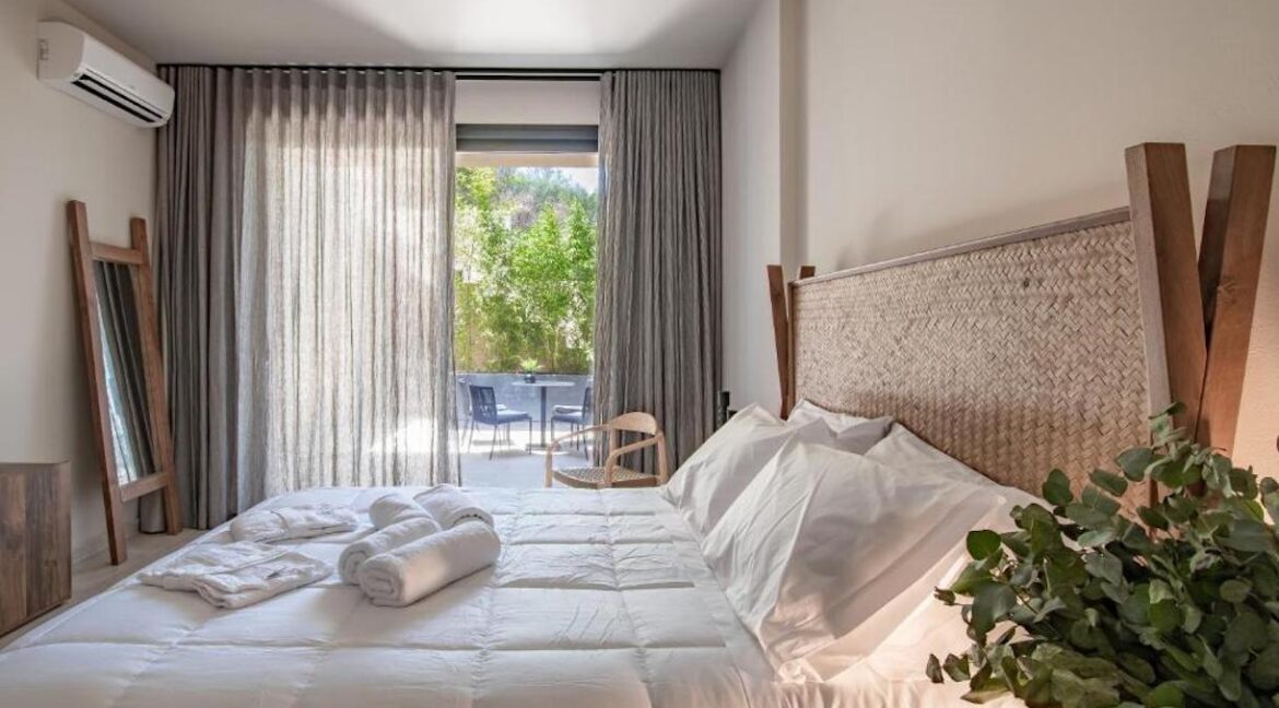 Buy villa in Greece mainland, Modern Villa in Poros across Athens 4