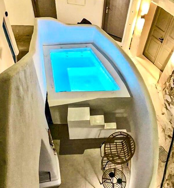 For sale business of 7 Suites at Fira Santorini 6
