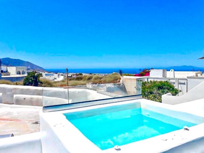 Μεσιτικο Γραφείο στην Σαντορίνη. Greek Exclusive Properties, Βραβευμένη Κτηματομεσιτική Εταιρεία στην Ελλάδα.