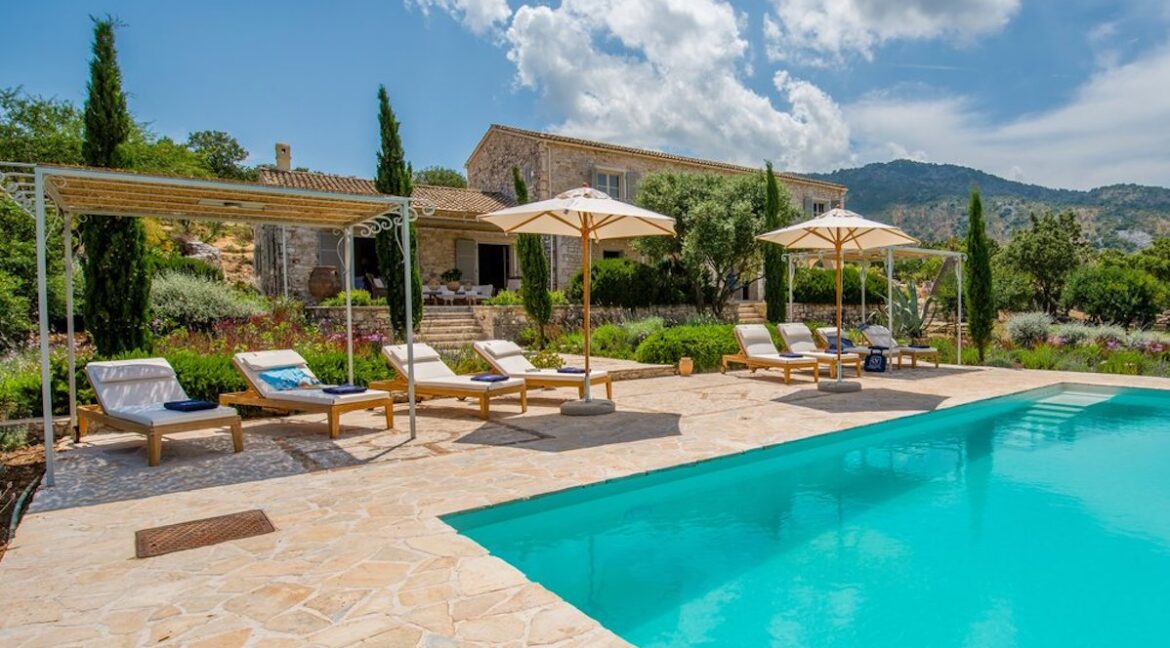 Villa in Kassiopi Corfu 19