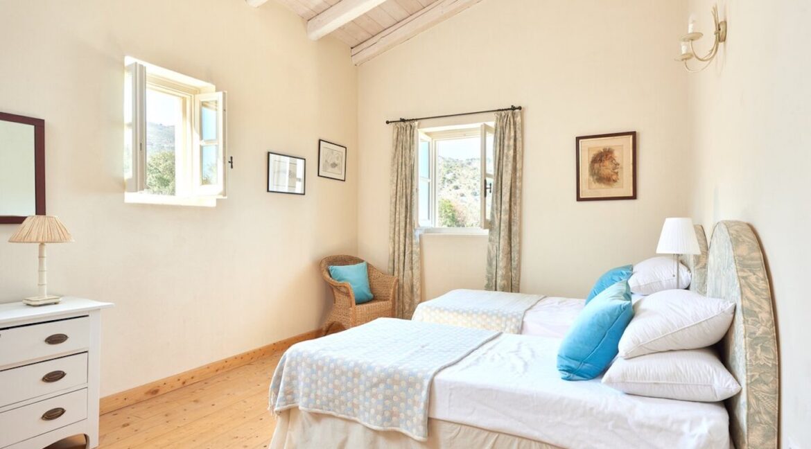 Villa in Kassiopi Corfu 26