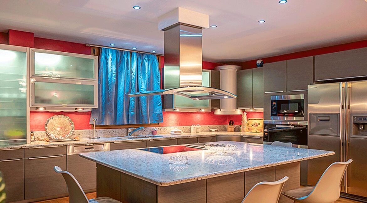 Villa in Saronida Attica, Luxury Estate for sale in Athens 13