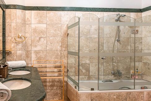 Villa in Saronida Attica, Luxury Estate for sale in Athens 9