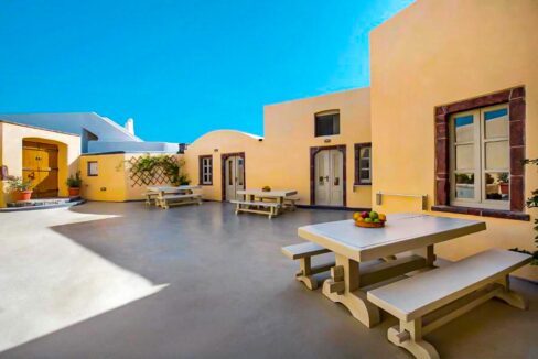 Houses for sale Pyrgos Santorini Greece. Properties to buy in the Greek Islands