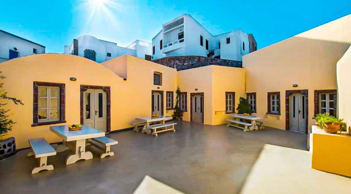 Houses for sale Pyrgos Santorini Greece. Properties to buy in the Greek Islands 13