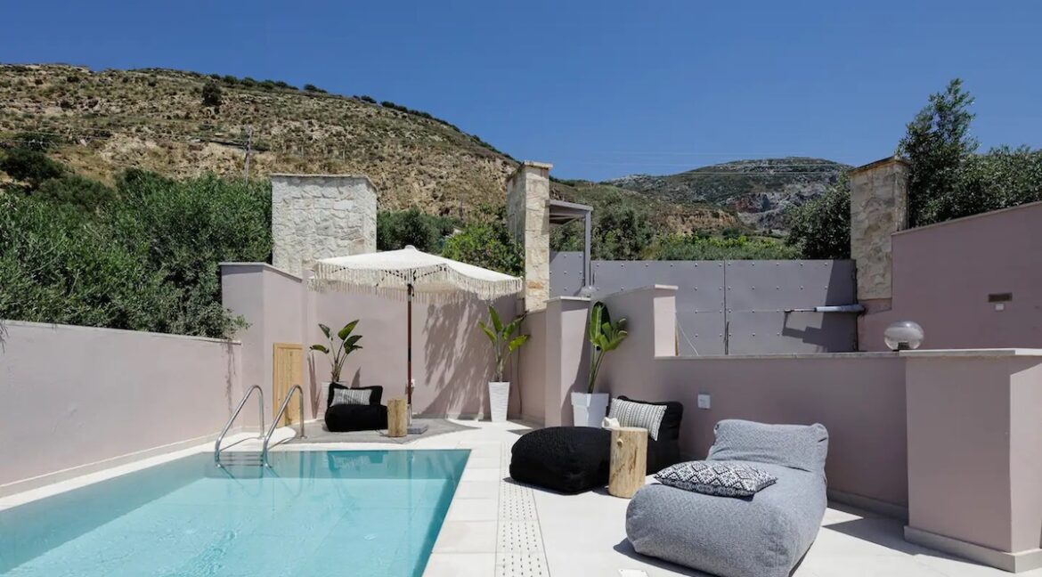 Villas for sale in Heraklion Crete Greece.  Best Properties in Crete Greece 1