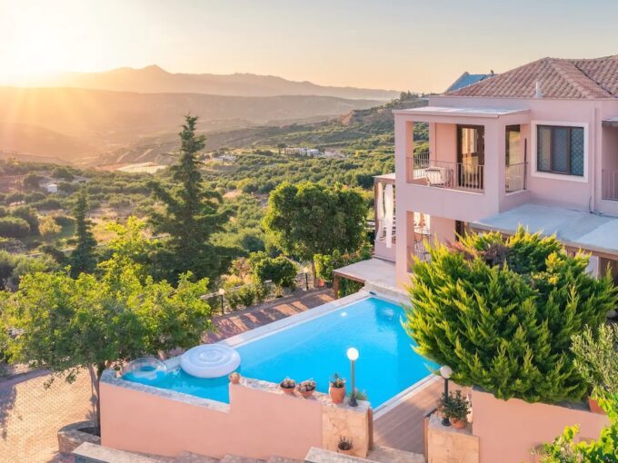 Villas for sale in Heraklion Crete Greece.  Best Properties in Crete Greece