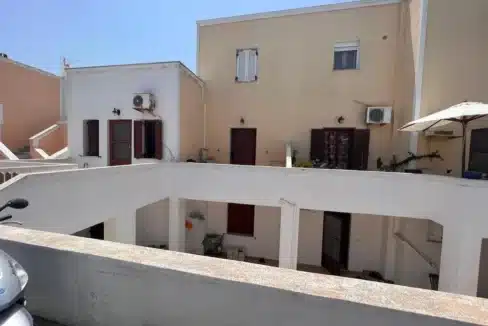 2 Houses for sale in Karterados Santorini 2