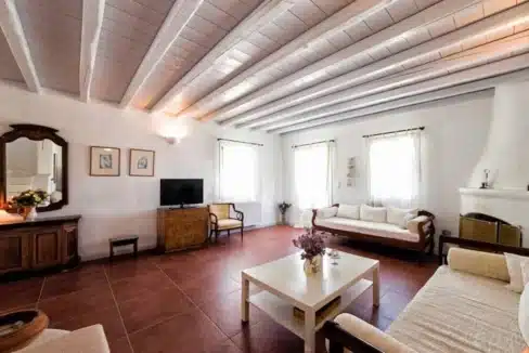 5 bedroom luxury Villa for sale in Naoussa, Paros 11