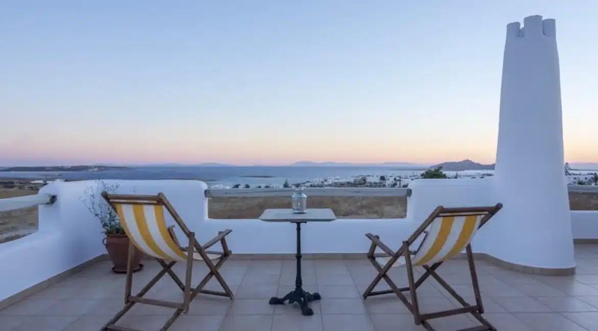 5 bedroom luxury Villa for sale in Naoussa, Paros 12