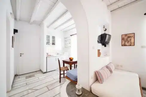 5 bedroom luxury Villa for sale in Naoussa, Paros 8