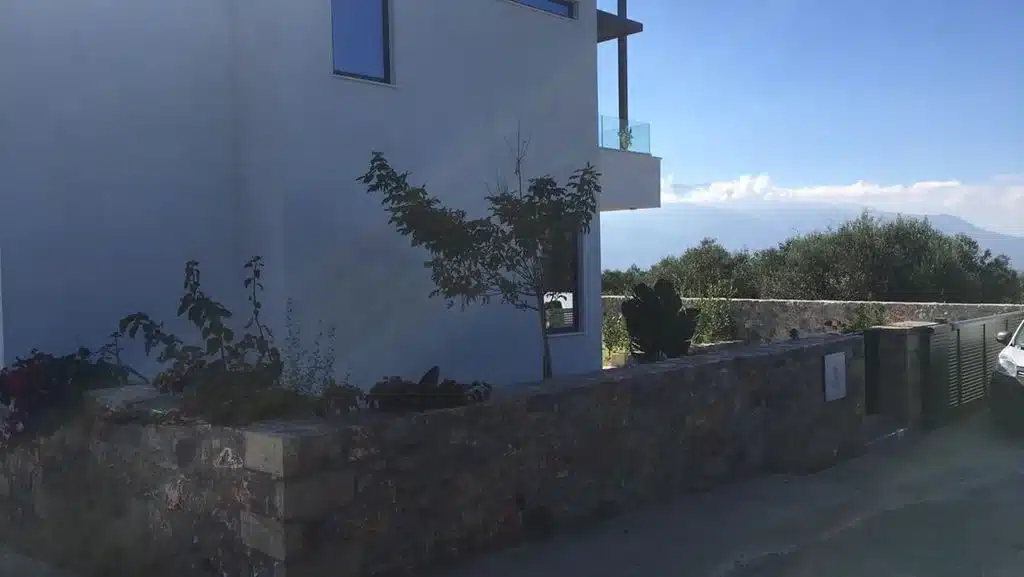 House for sale in Chania Crete Greece. Economy House for sale 1