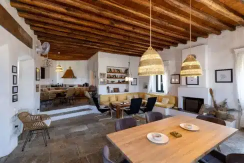 Villa for sale on Sifnos island, with Breathtaking Views 11