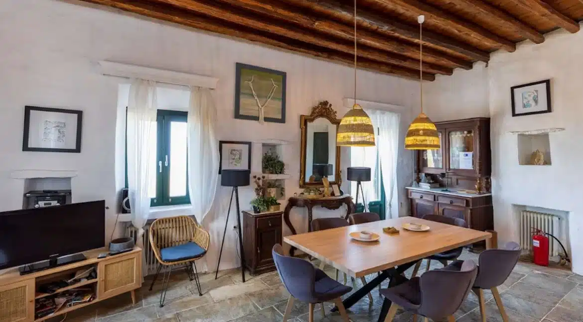 Villa for sale on Sifnos island, with Breathtaking Views 14