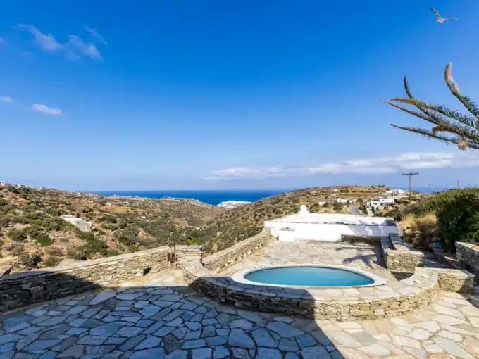 Villa for sale on Sifnos island, with Breathtaking Views