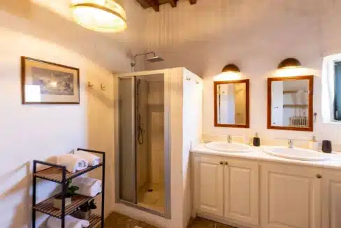 Villa for sale on Sifnos island, with Breathtaking Views 6
