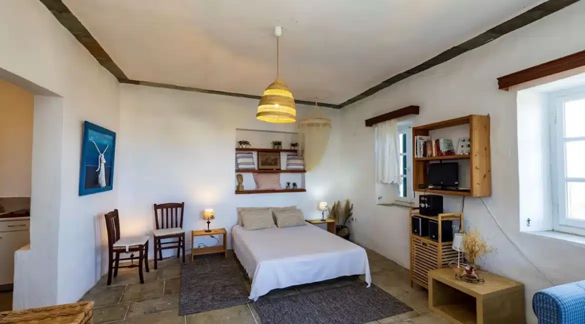 Villa for sale on Sifnos island, with Breathtaking Views 7