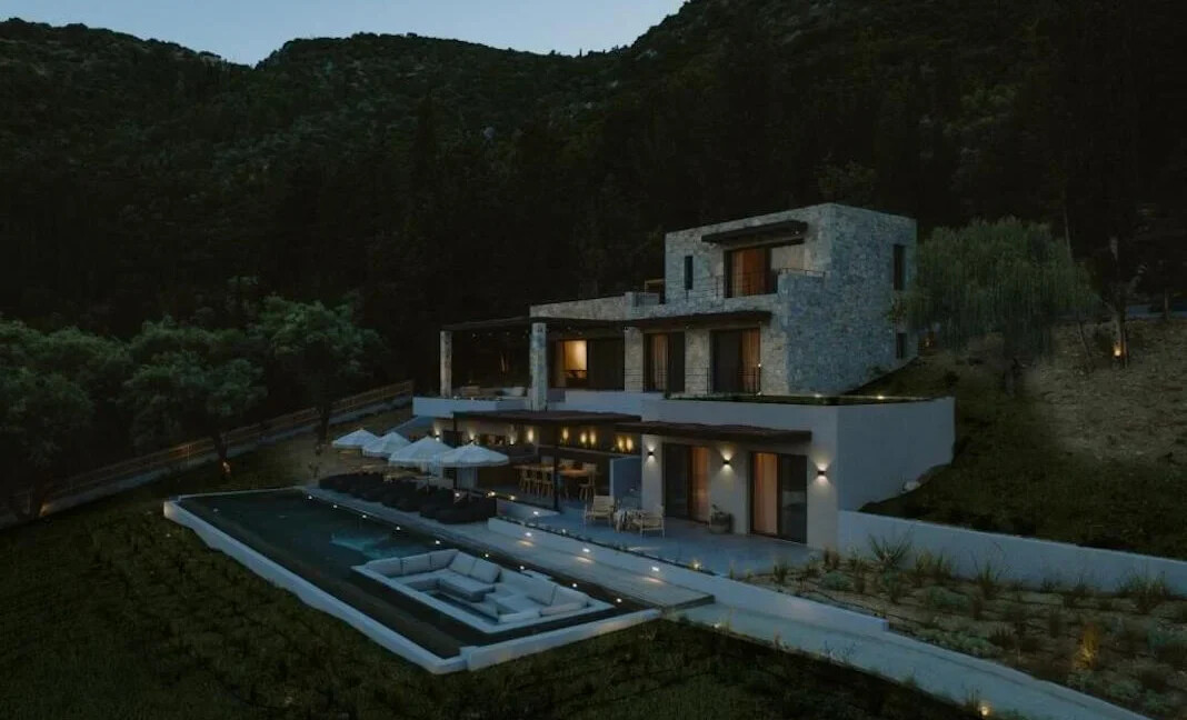 Exceptional Villa in Nydri, Lefkada 2