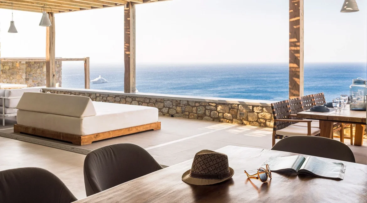 Exquisite Mykonos Villa: A Haven of Luxury 11