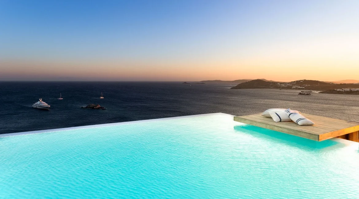 Exquisite Mykonos Villa: A Haven of Luxury 12