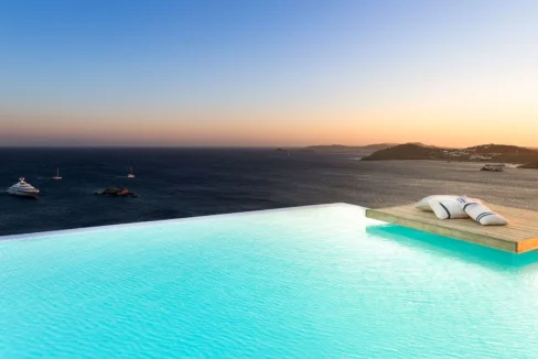 Exquisite Mykonos Villa: A Haven of Luxury 12