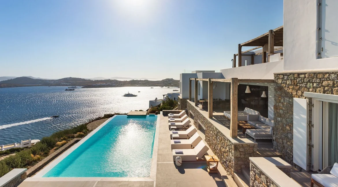 Exquisite Mykonos Villa: A Haven of Luxury 13