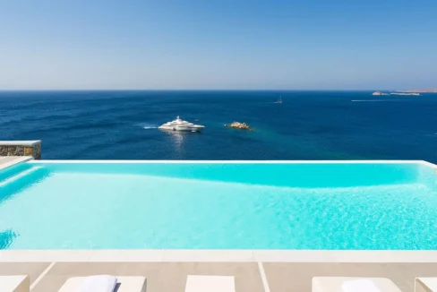 Exquisite Mykonos Villa: A Haven of Luxury 14