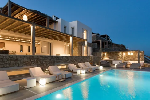 Exquisite Mykonos Villa: A Haven of Luxury 15