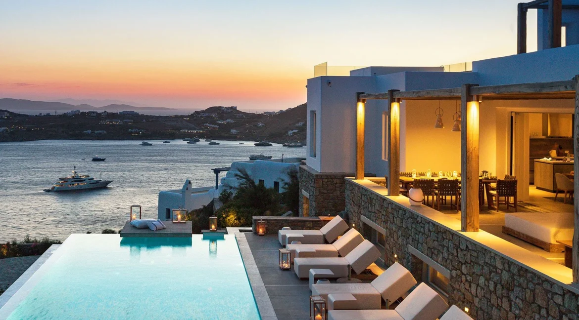 Exquisite Mykonos Villa: A Haven of Luxury 17