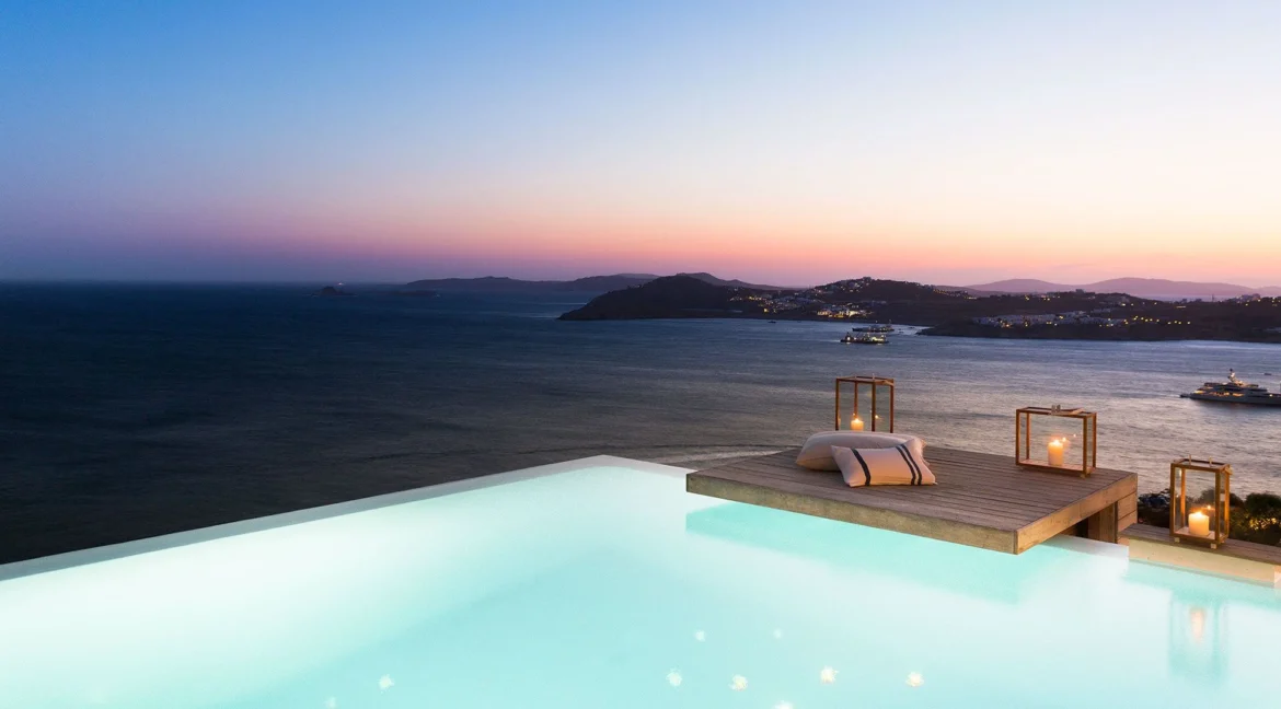 Exquisite Mykonos Villa: A Haven of Luxury 18