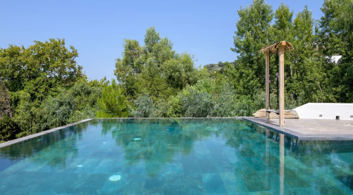 Luxurious Villa in Karystos, Evia 10
