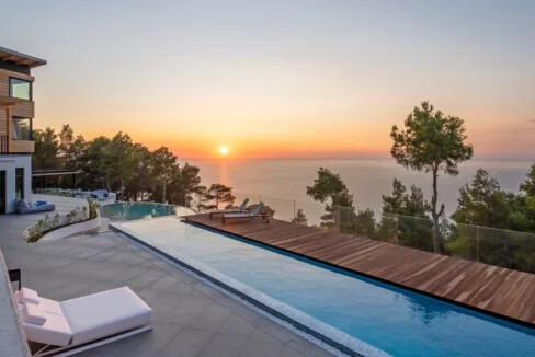 Luxurious Villa with Breathtaking Views in South-Western Lefkada 1