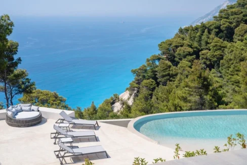 Luxurious Villa with Breathtaking Views in South-Western Lefkada 12