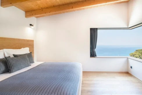 Luxurious Villa with Breathtaking Views in South-Western Lefkada 24