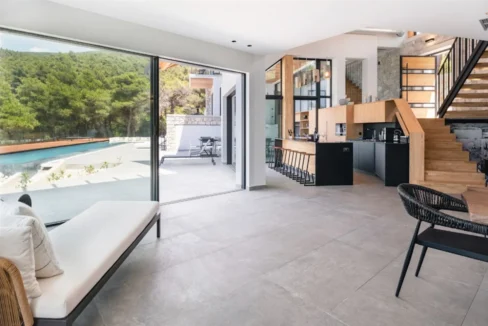 Luxurious Villa with Breathtaking Views in South-Western Lefkada 29