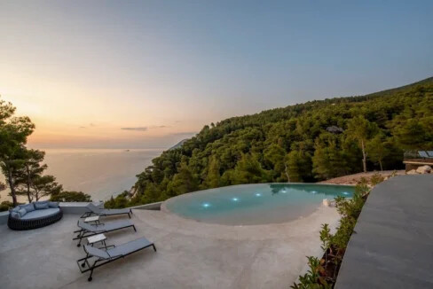 Luxurious Villa with Breathtaking Views in South-Western Lefkada 3
