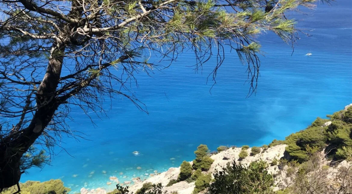 Luxurious Villa with Breathtaking Views in South-Western Lefkada 34