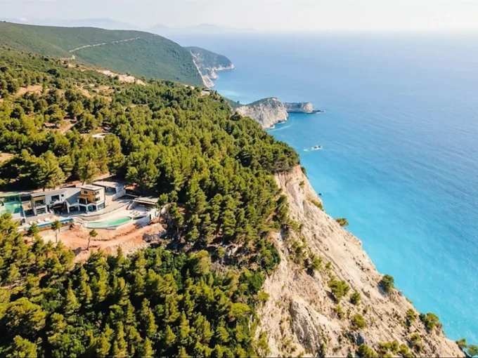 Luxurious Villa with Breathtaking Views in South-Western Lefkada