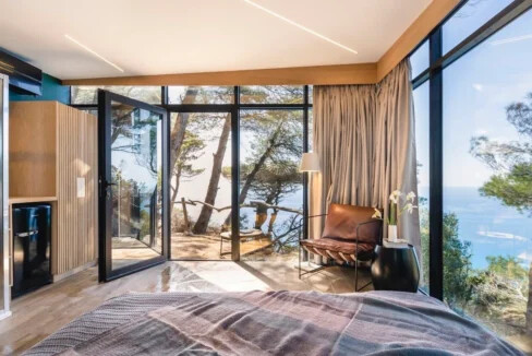 Luxurious Villa with Breathtaking Views in South-Western Lefkada 8