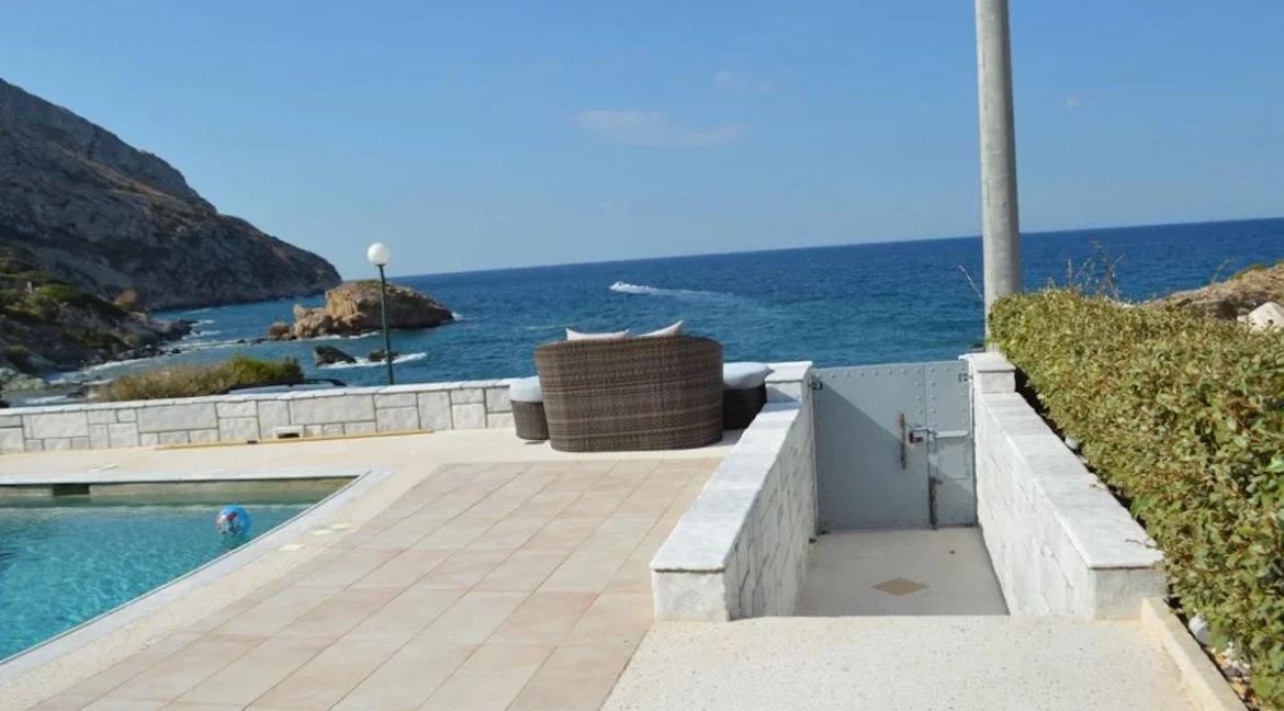 Oceanfront Residence for Sale in Anavyssos Athens1