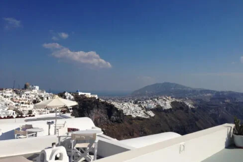 Santorini Caldera property to renovate 3